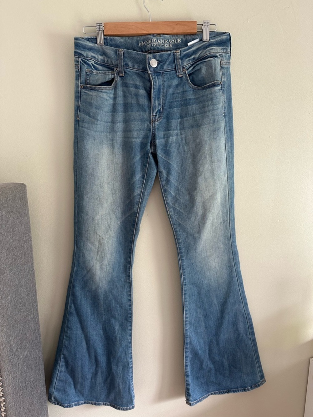 American Eagle Outfitters Light Blue Stretch Jeans